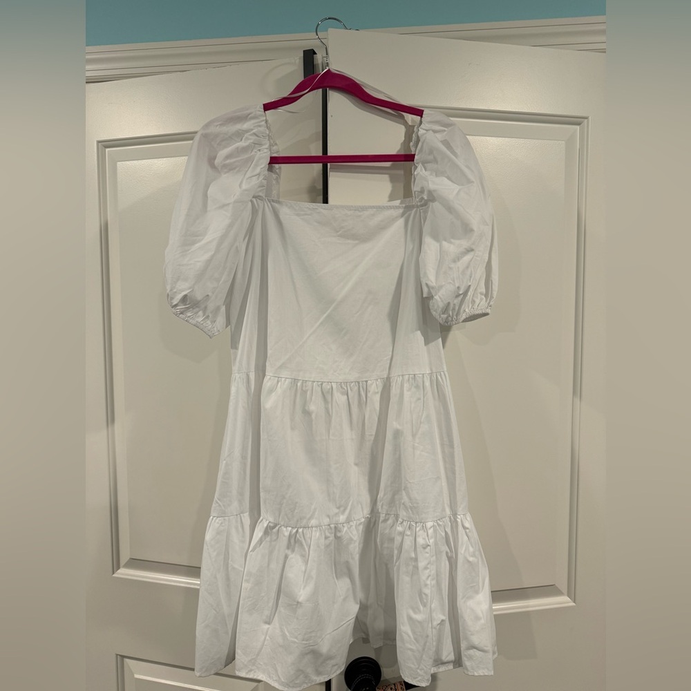 White puff sleeve tiered dress